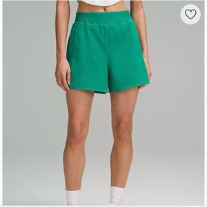 Lululemon Stretch Woven Relaxed-Fit High-Rise Short 4"
